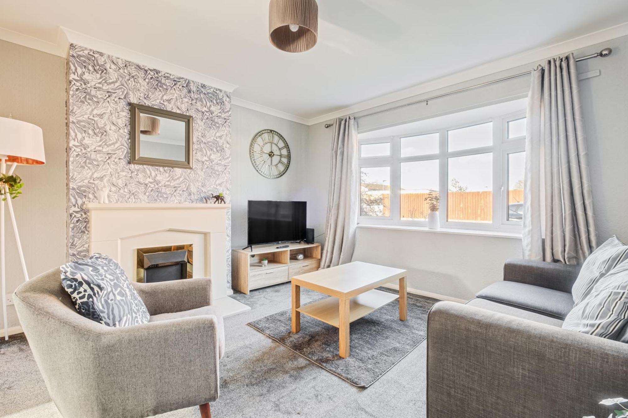 Comfy And Freshly Redecorated Home By Our Home Short Stays Close To Town Centre With Free Parking Bedford Eksteriør bilde